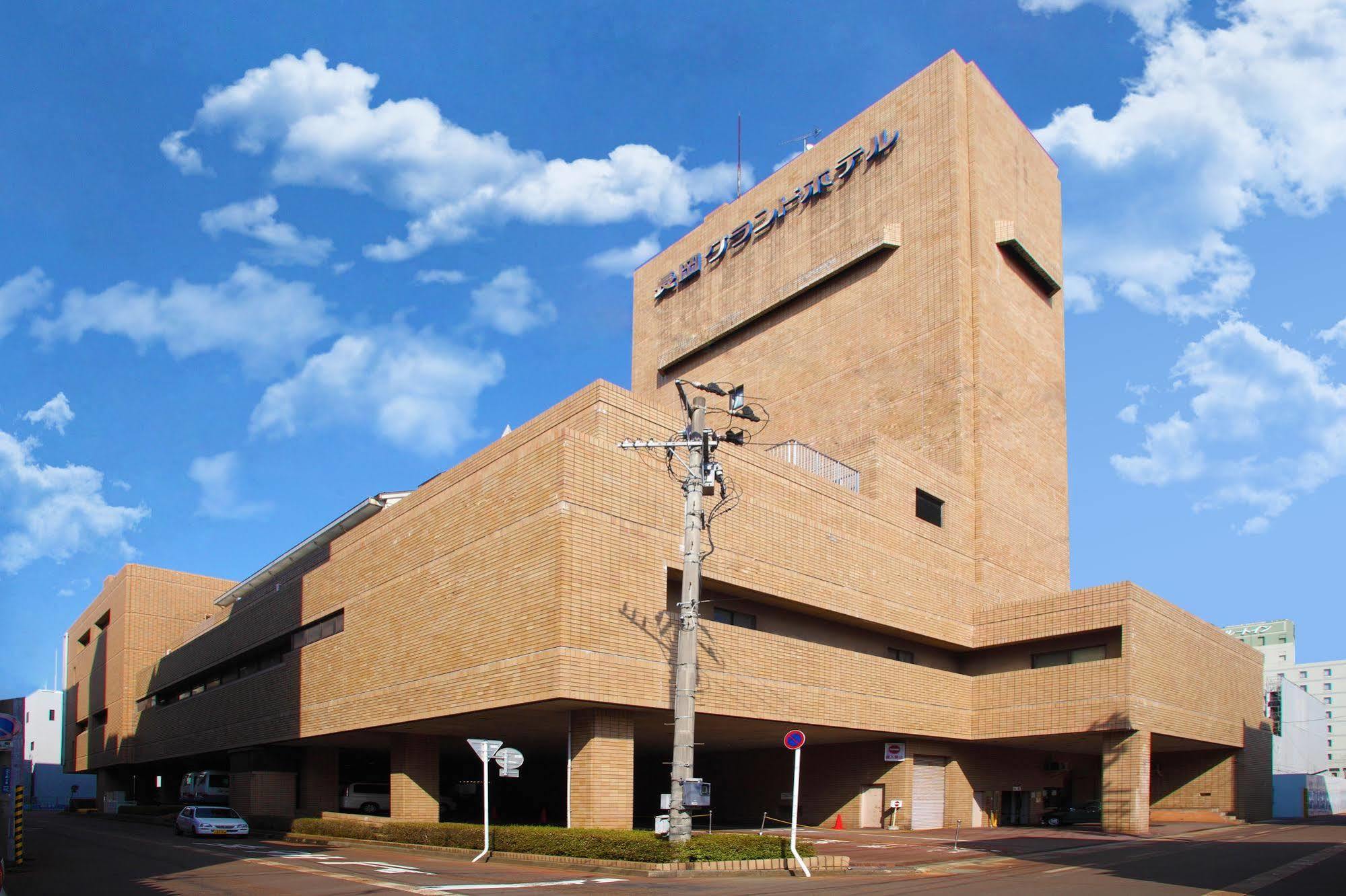 Nagaoka Grand Hotel מראה חיצוני תמונה
