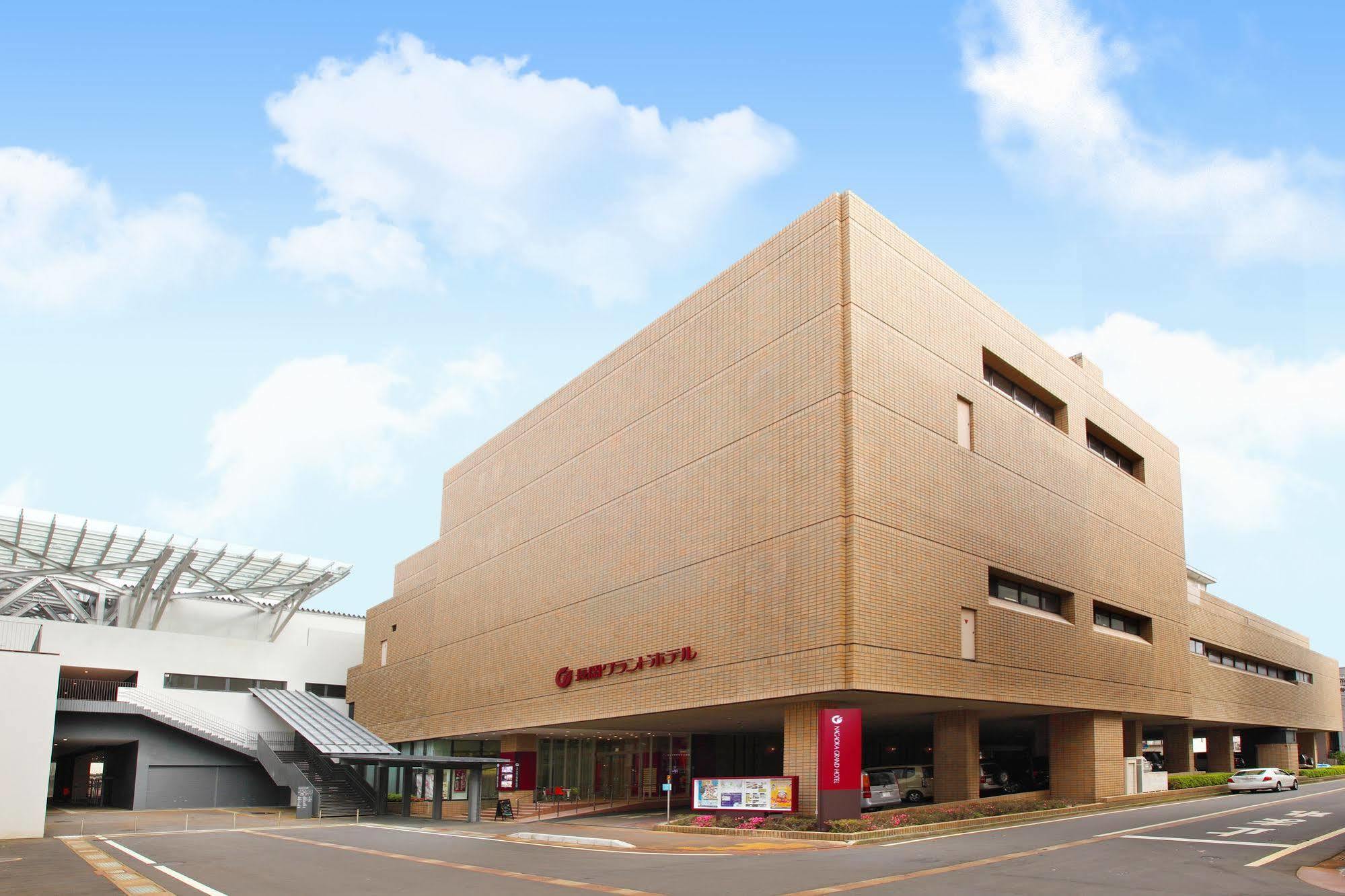 Nagaoka Grand Hotel מראה חיצוני תמונה